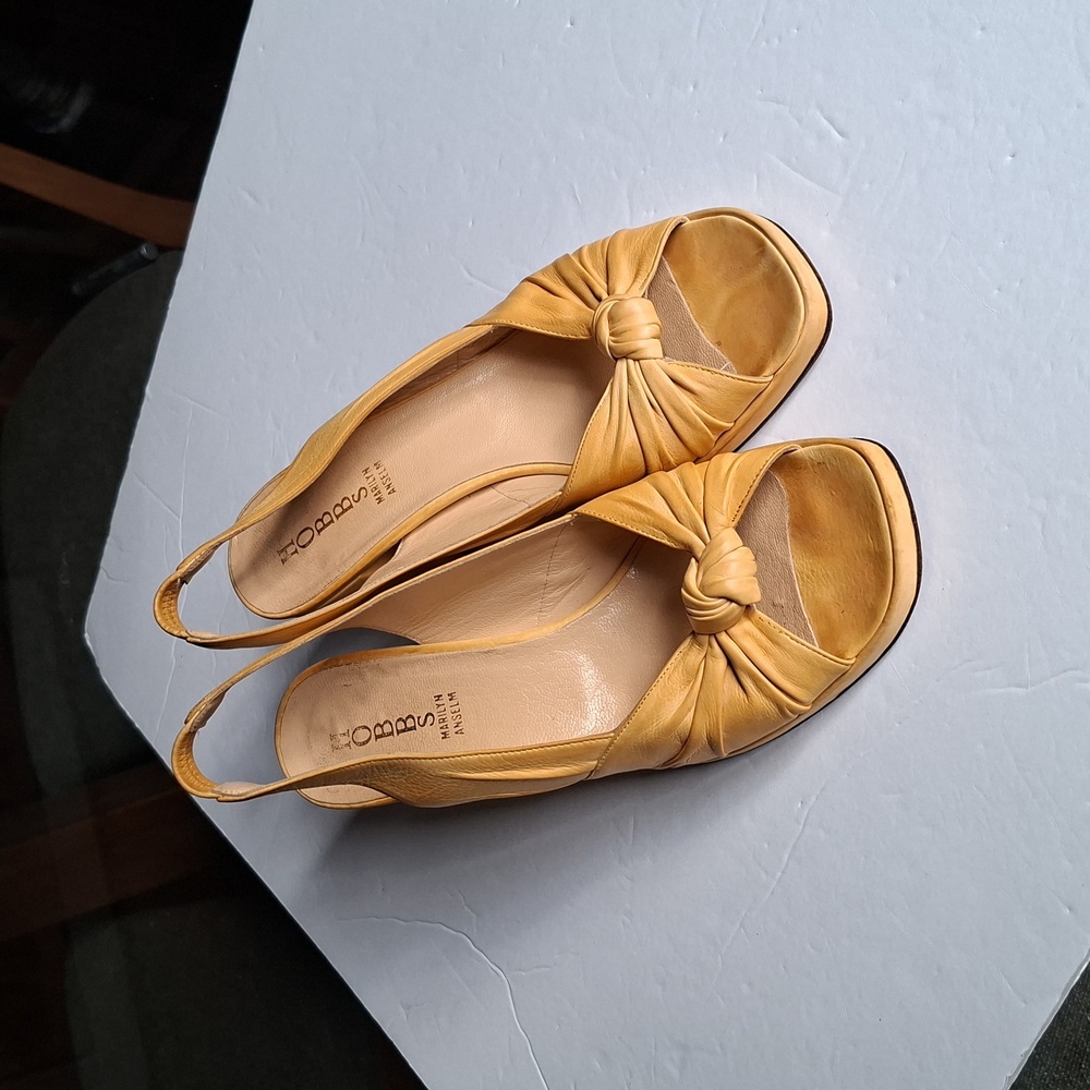 Rare Yellow HOBBS Slingback Women's Shoes